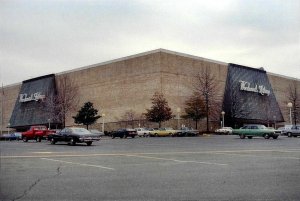 This is the mall as I recall it. 